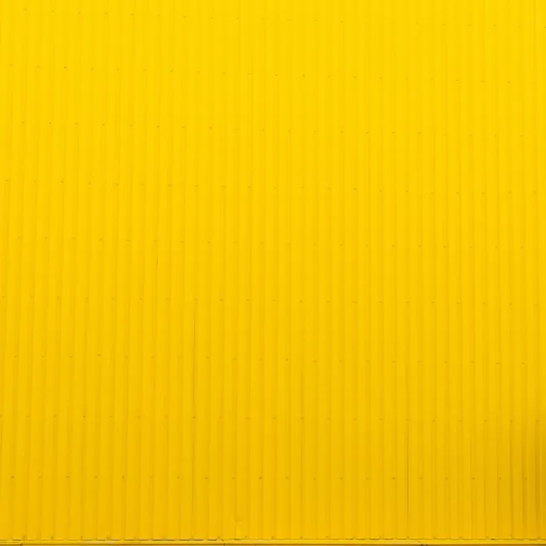 How to maintain proper posture at your standing desk and treadmill workstation